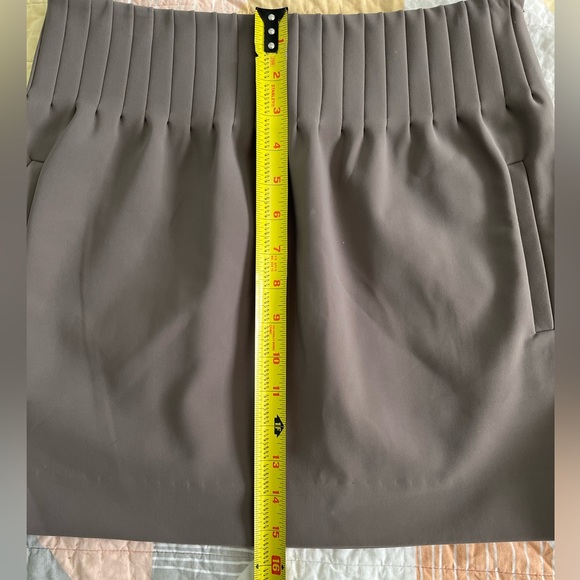 Diane von Furstenberg grey skirt size 2 - Picture 3 of 5